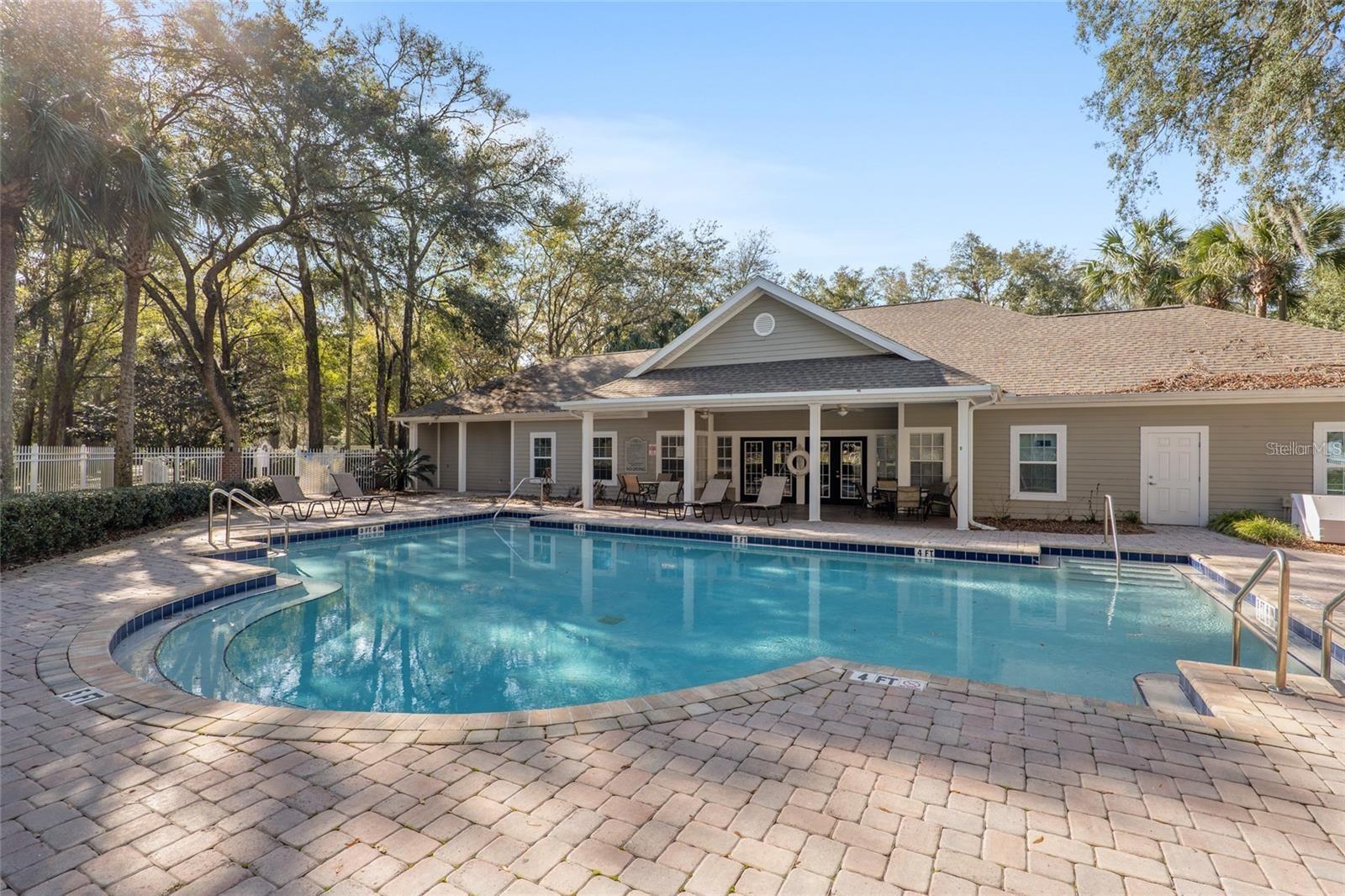 Image 18 of 20 For 10000 52nd Avenue 95