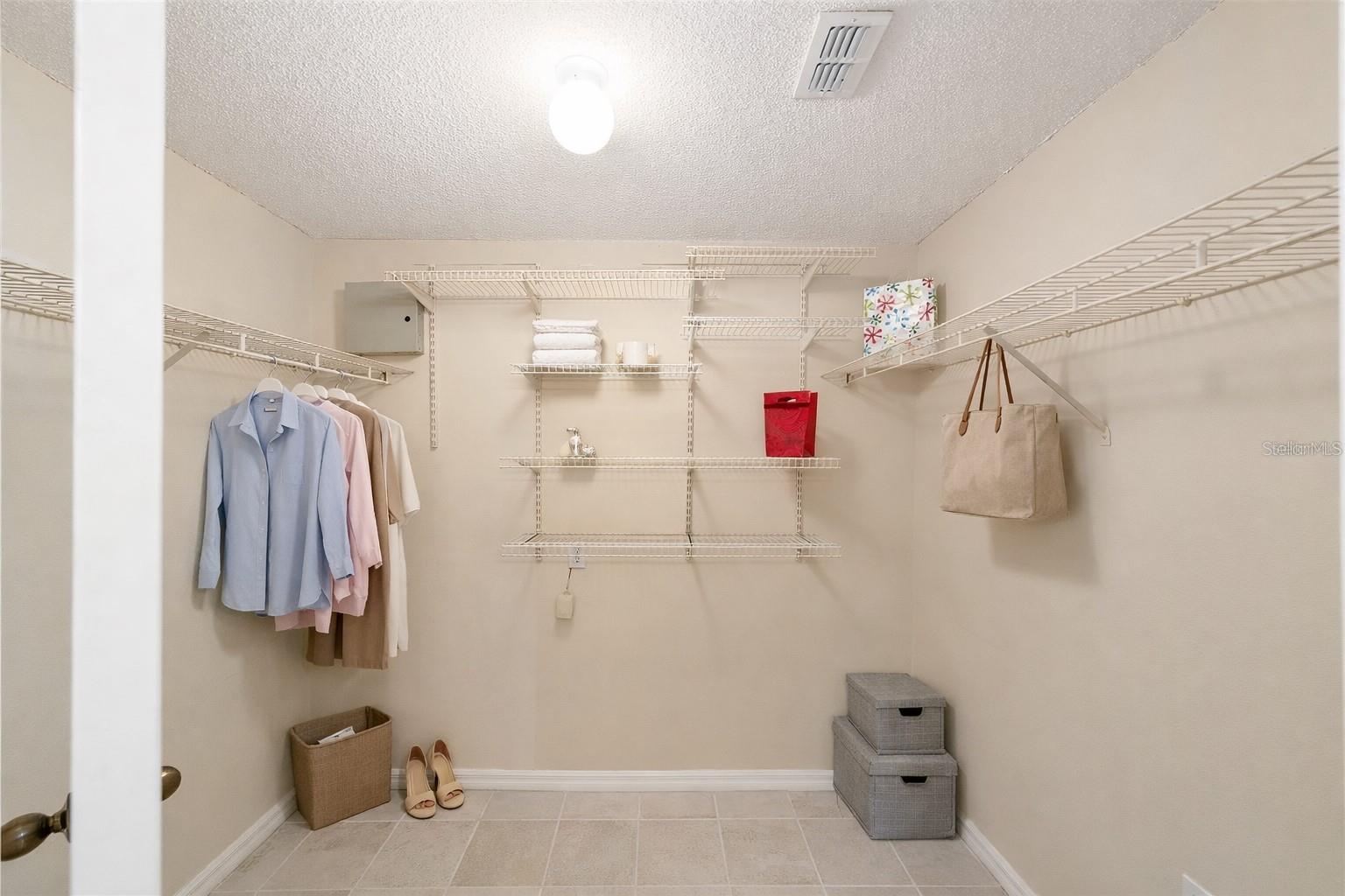 Image 9 of 20 For 10000 52nd Avenue 95