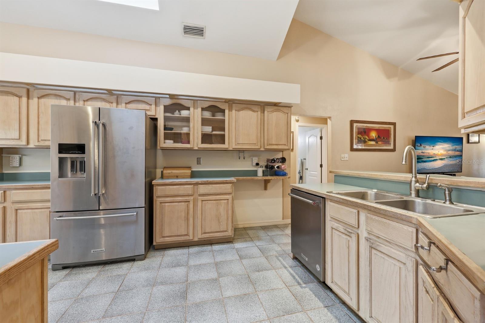 Image 12 of 52 For 13708 1st Lane