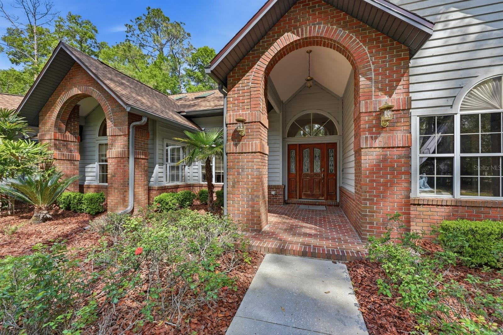 Image 2 of 52 For 13708 1st Lane