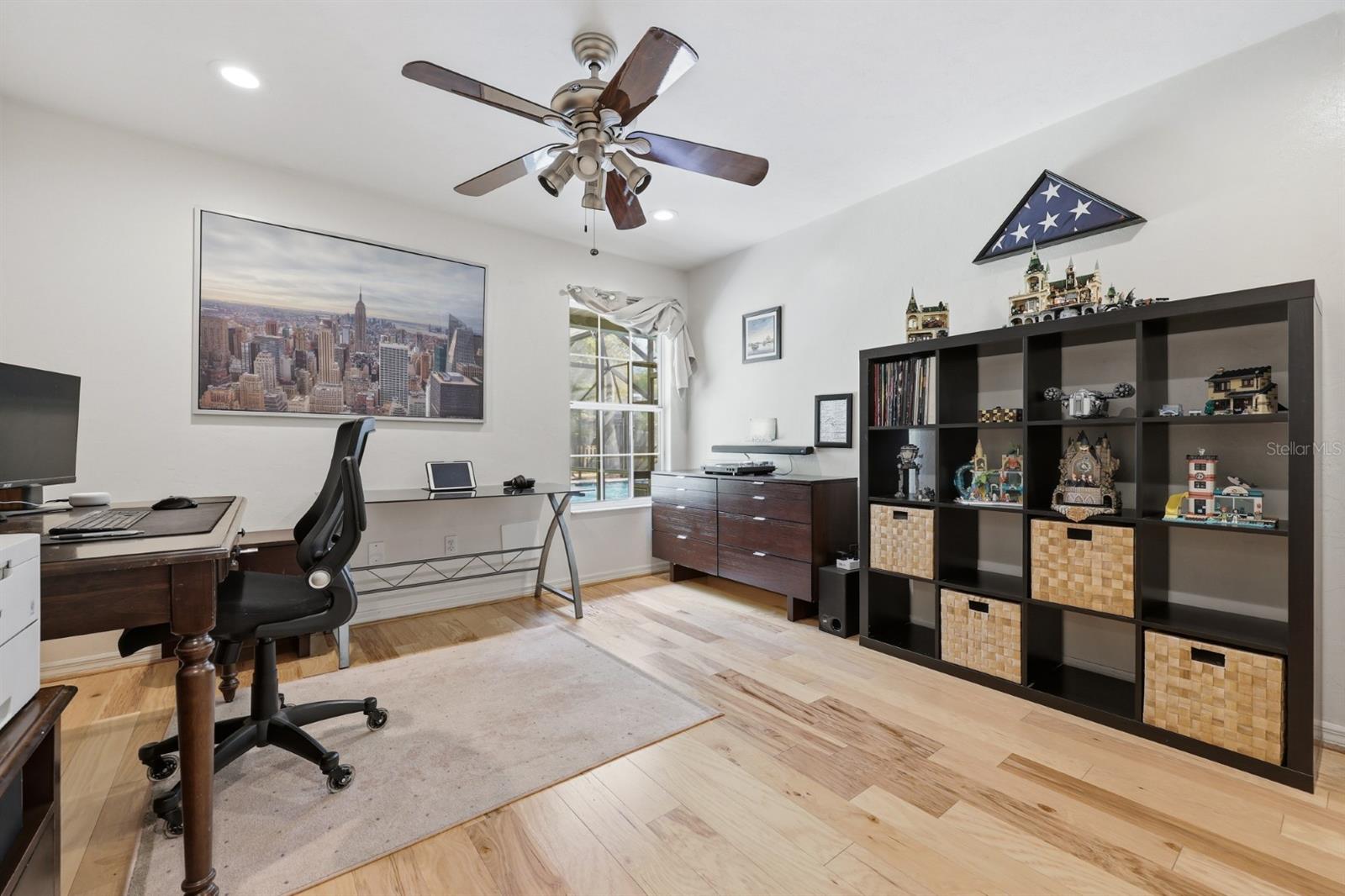 Image 20 of 52 For 13708 1st Lane