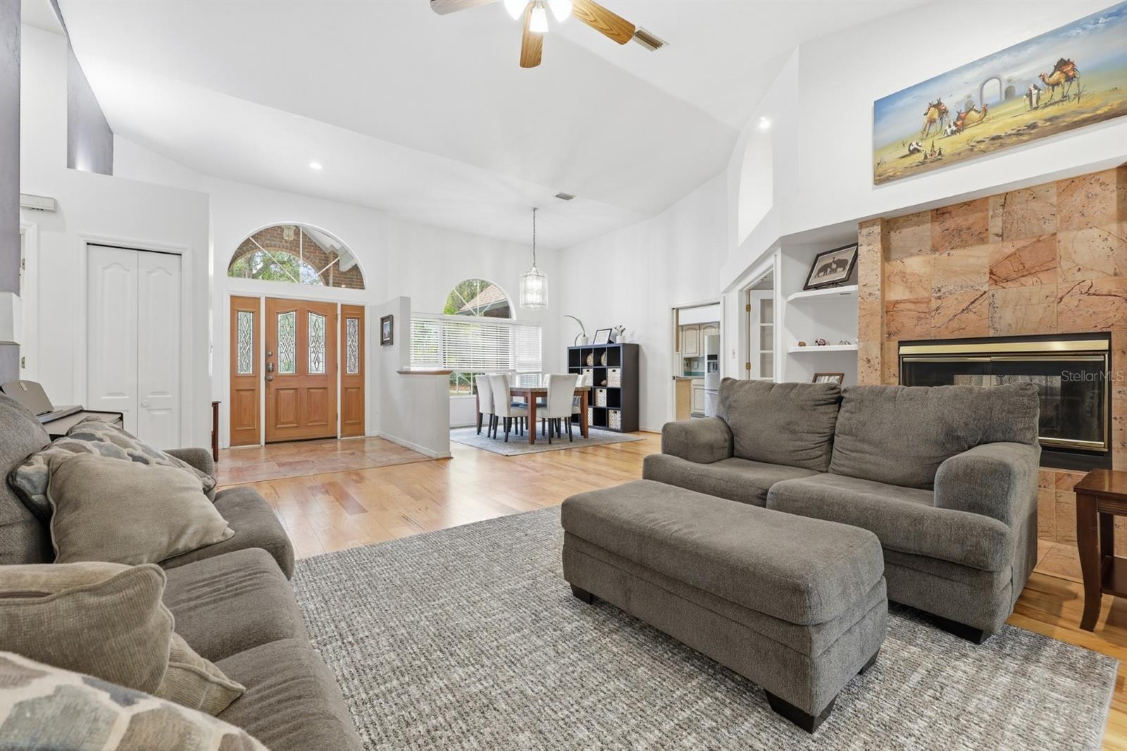 Image 26 of 52 For 13708 1st Lane