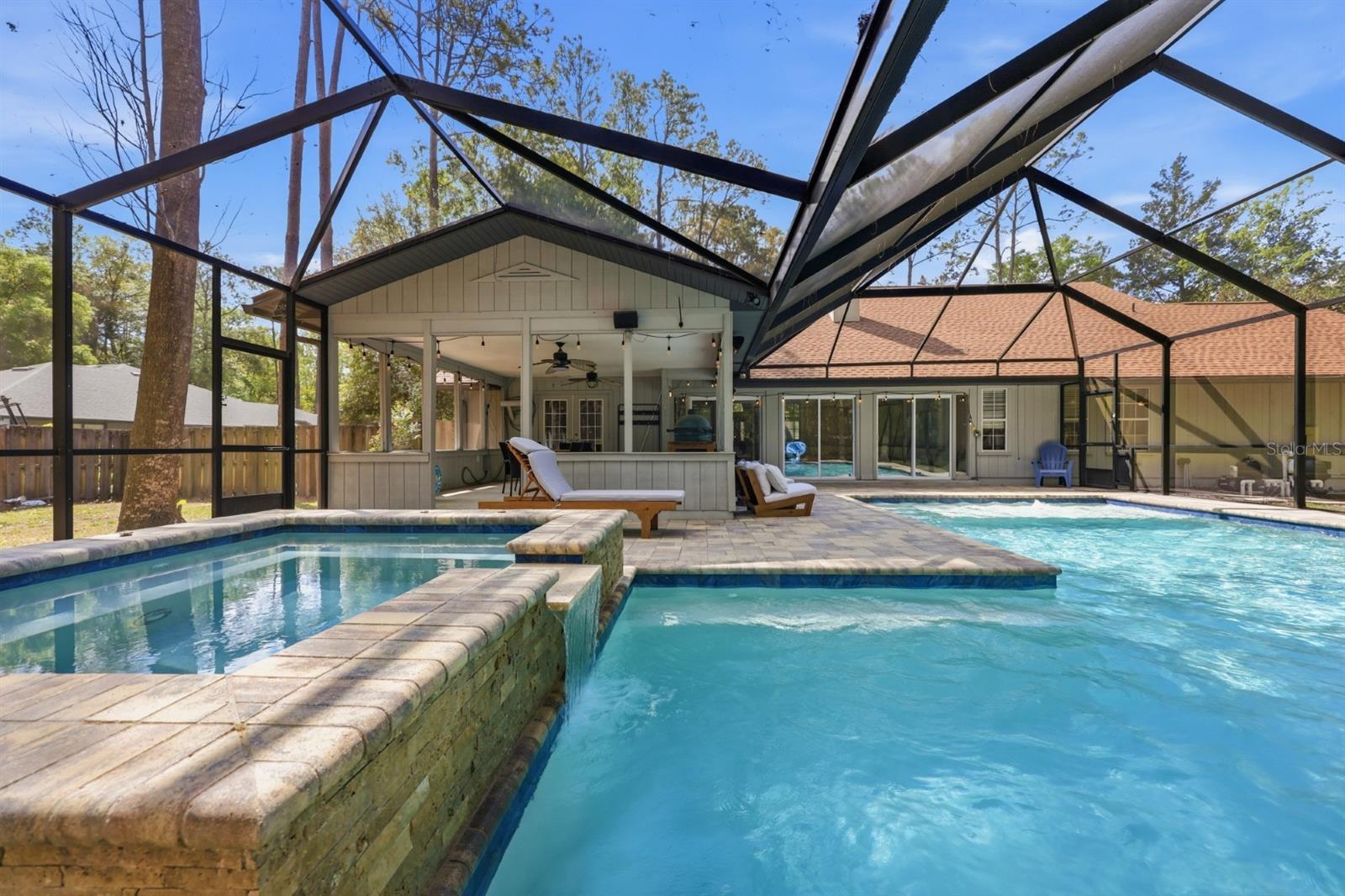 Image 3 of 52 For 13708 1st Lane