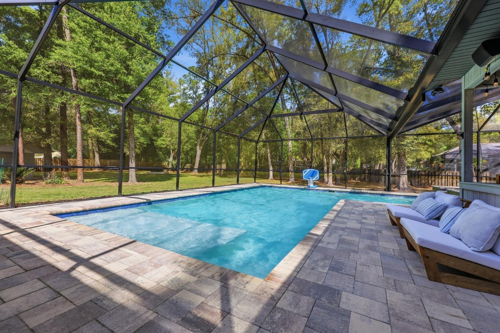 Image 35 of 52 For 13708 1st Lane