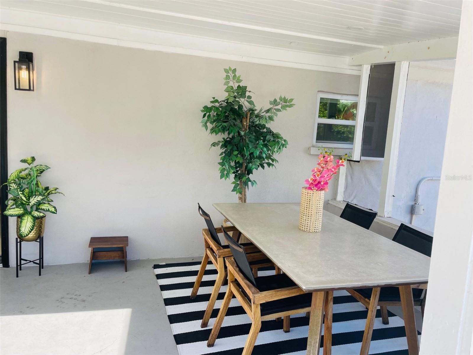 Image 14 of 32 For 651 Madison Court