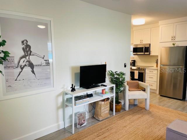 Image 17 of 32 For 651 Madison Court