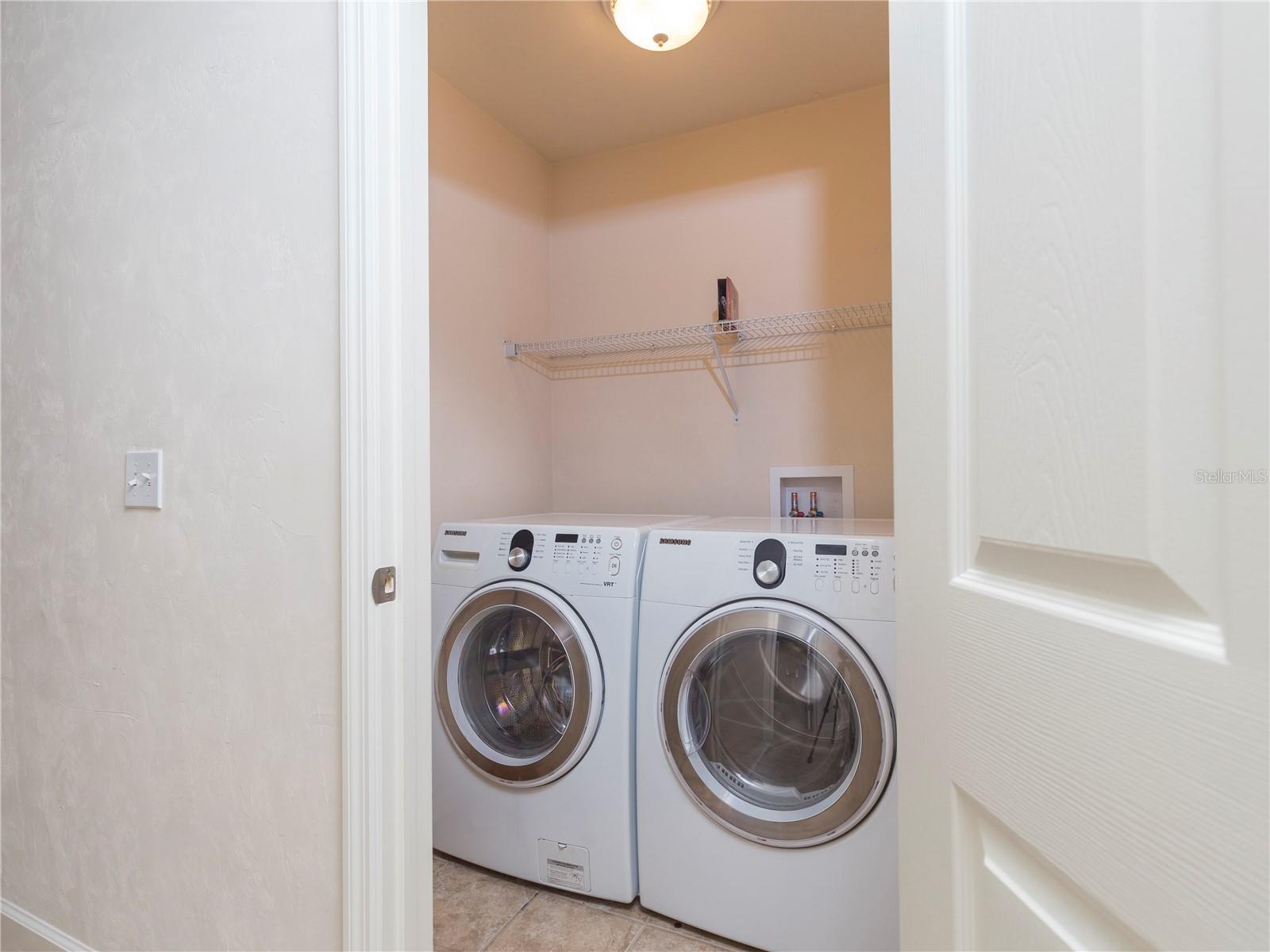 Listing photo id 7 for 10727 65th Way