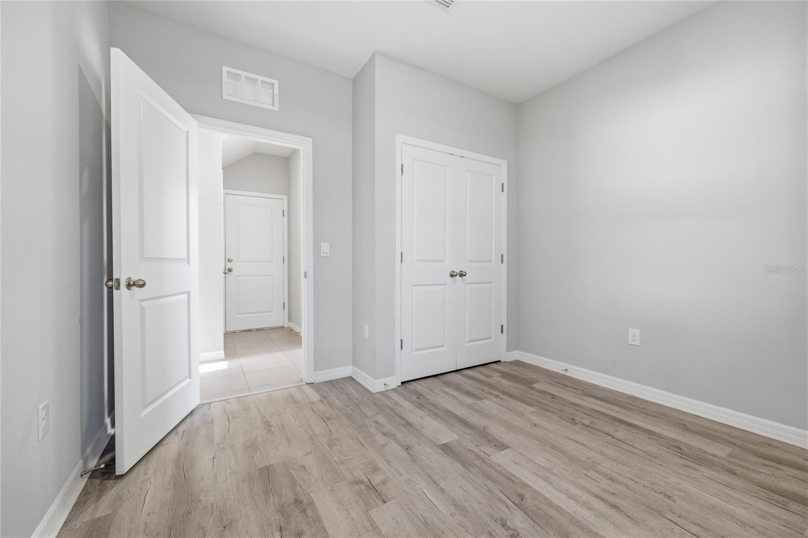 Image 21 of 55 For 17526 173rd Road