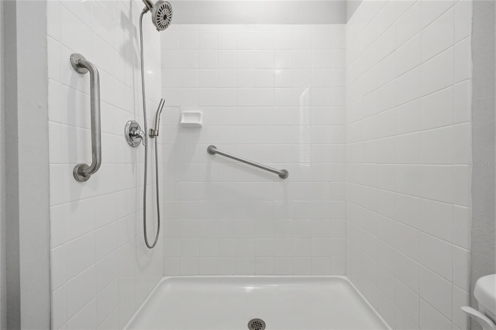 Image 24 of 55 For 17526 173rd Road