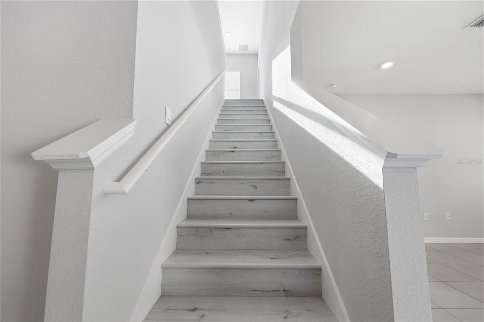 Image 25 of 55 For 17526 173rd Road