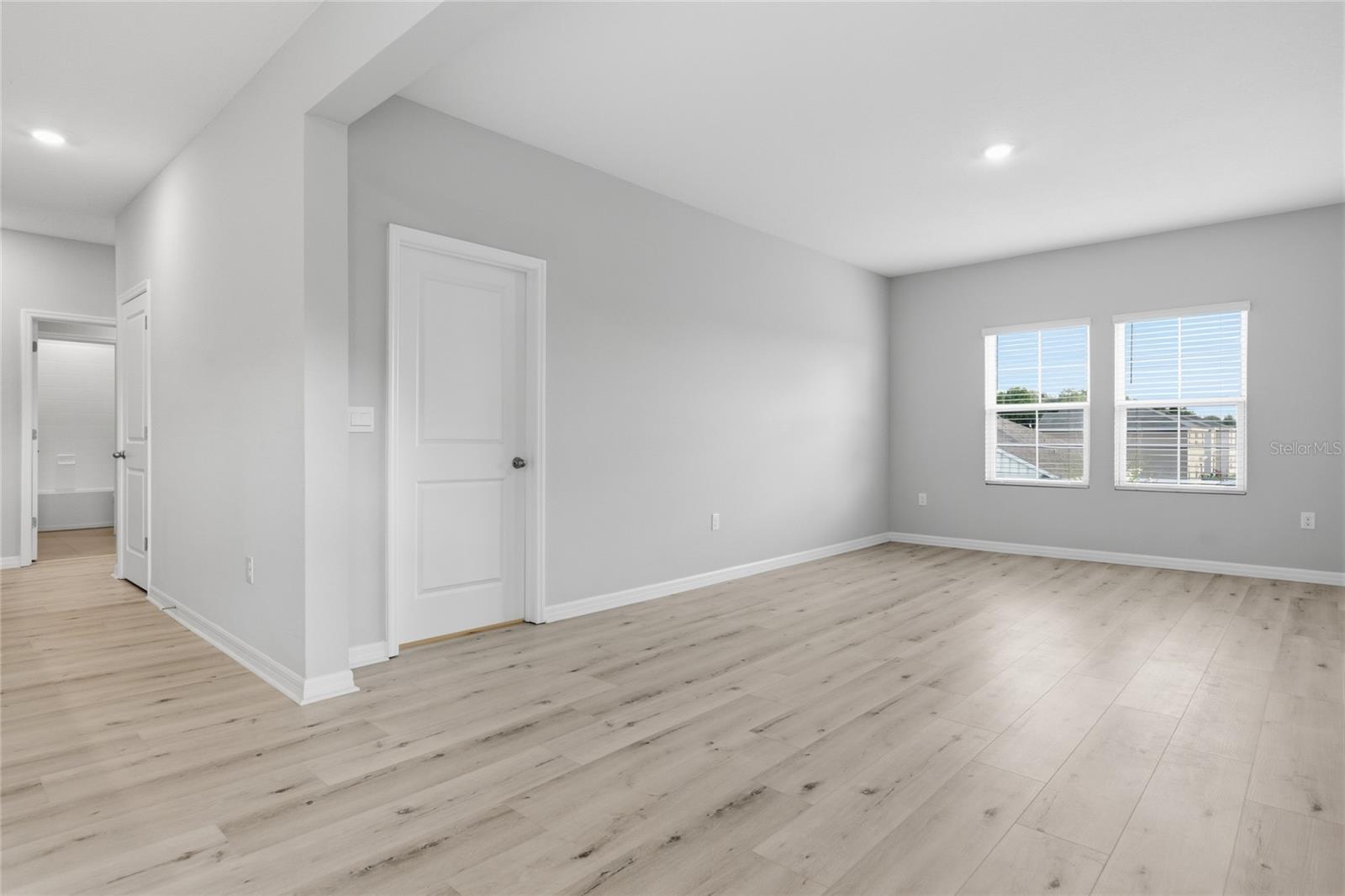 Image 26 of 55 For 17526 173rd Road