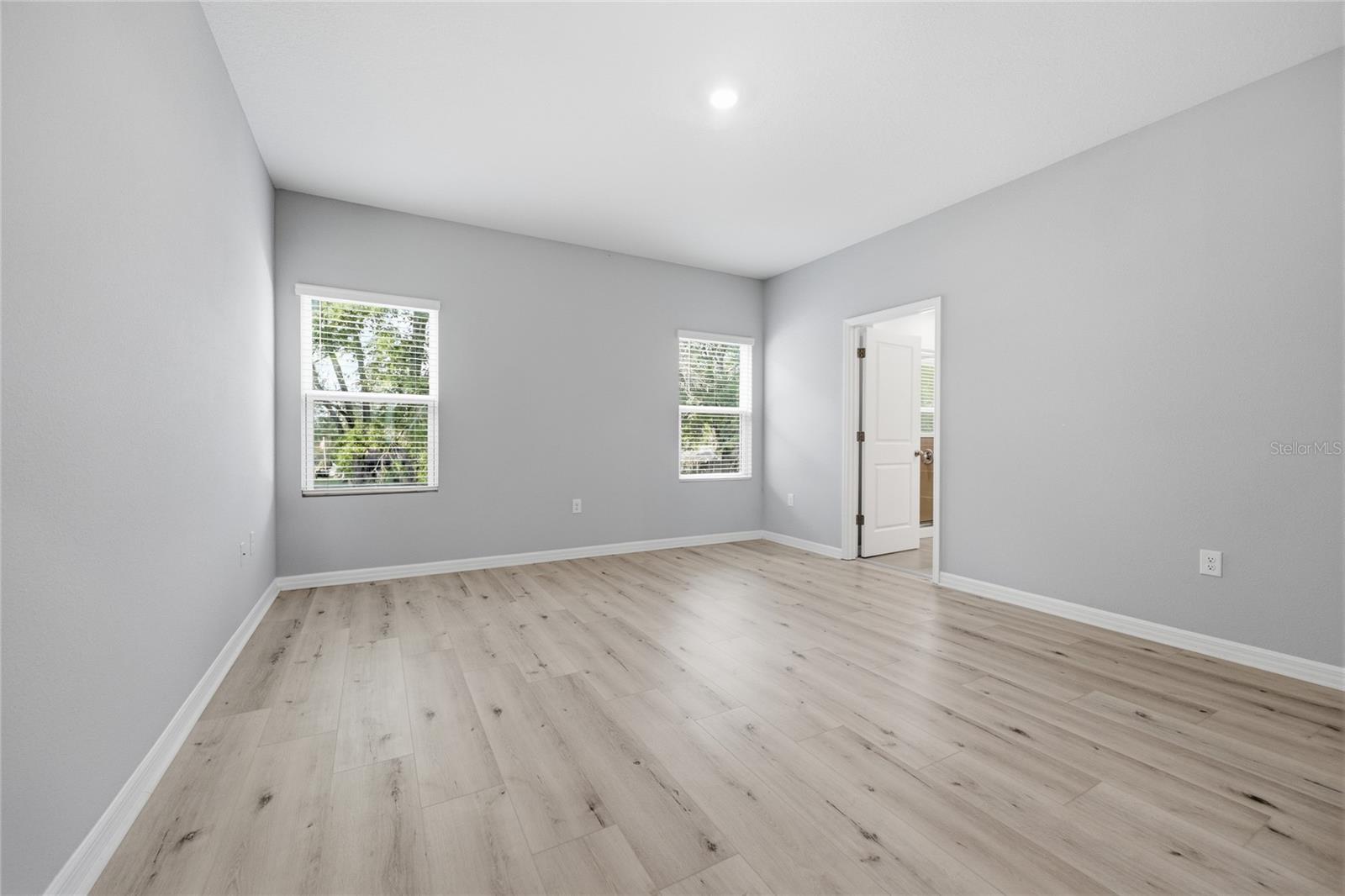 Image 29 of 55 For 17526 173rd Road