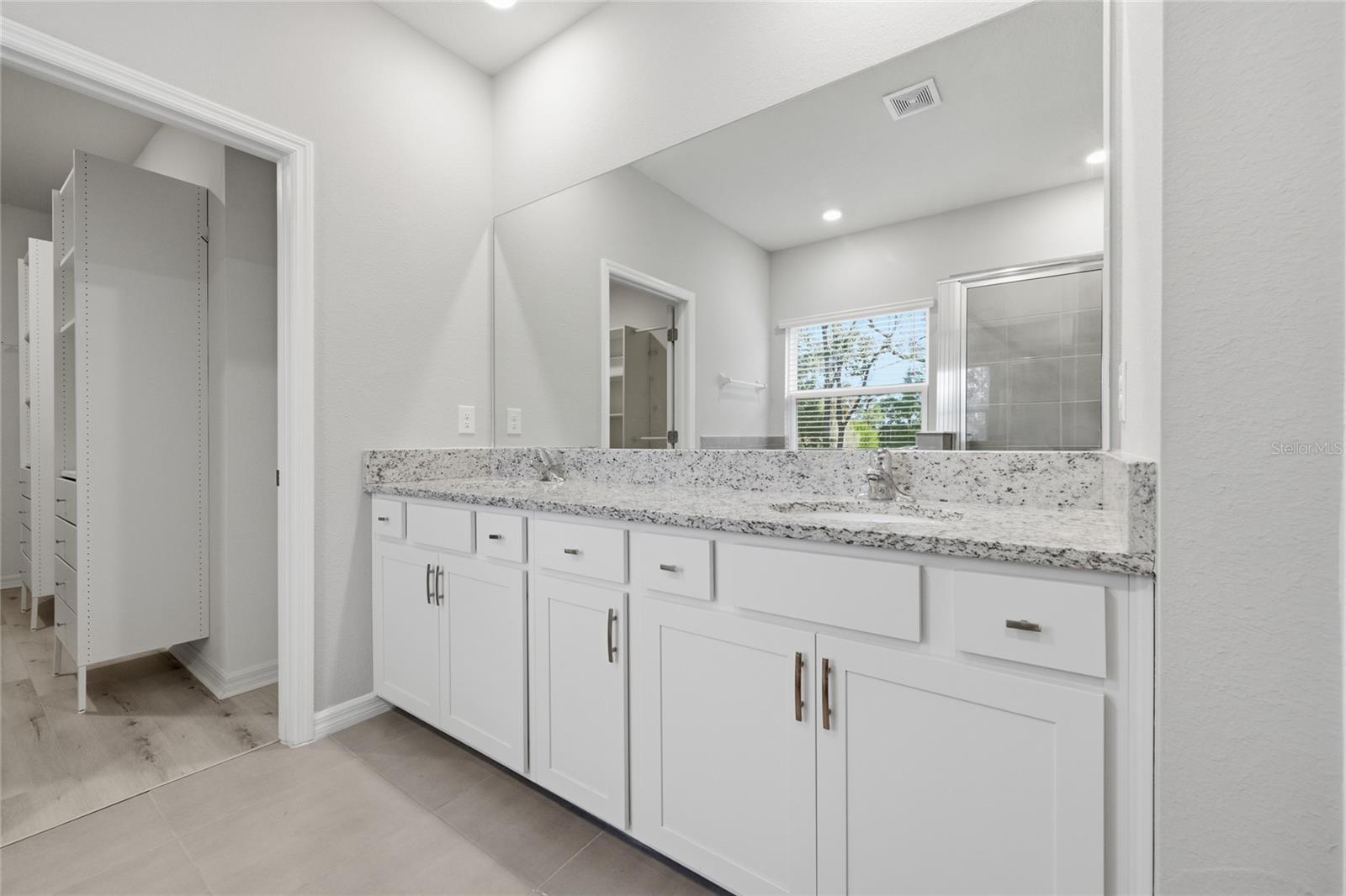 Image 31 of 55 For 17526 173rd Road