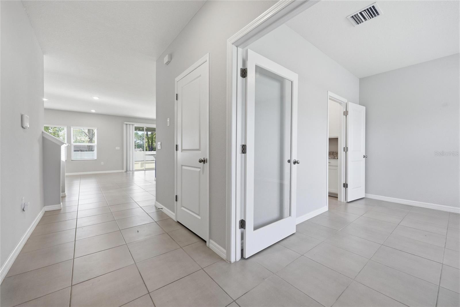 Image 5 of 55 For 17526 173rd Road