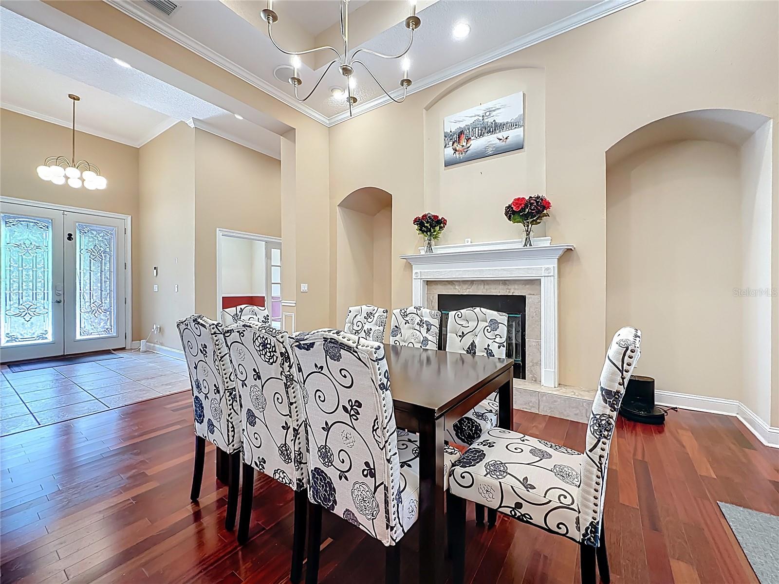 Image 12 of 89 For 2851 Armsdale Road