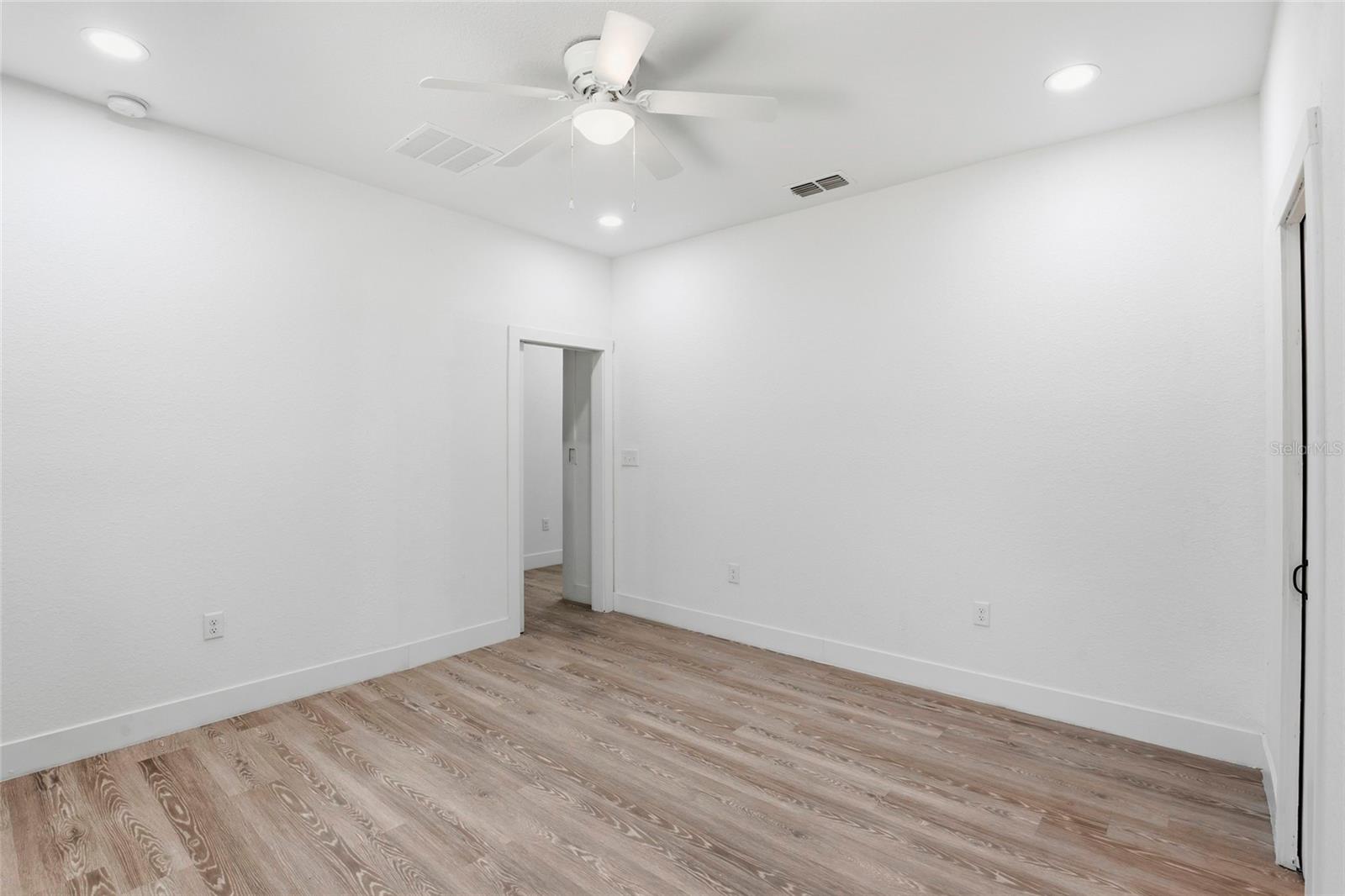 Image 16 of 25 For 103 Long Road