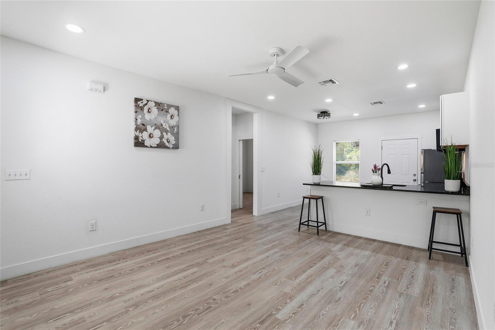 Image 5 of 25 For 103 Long Road