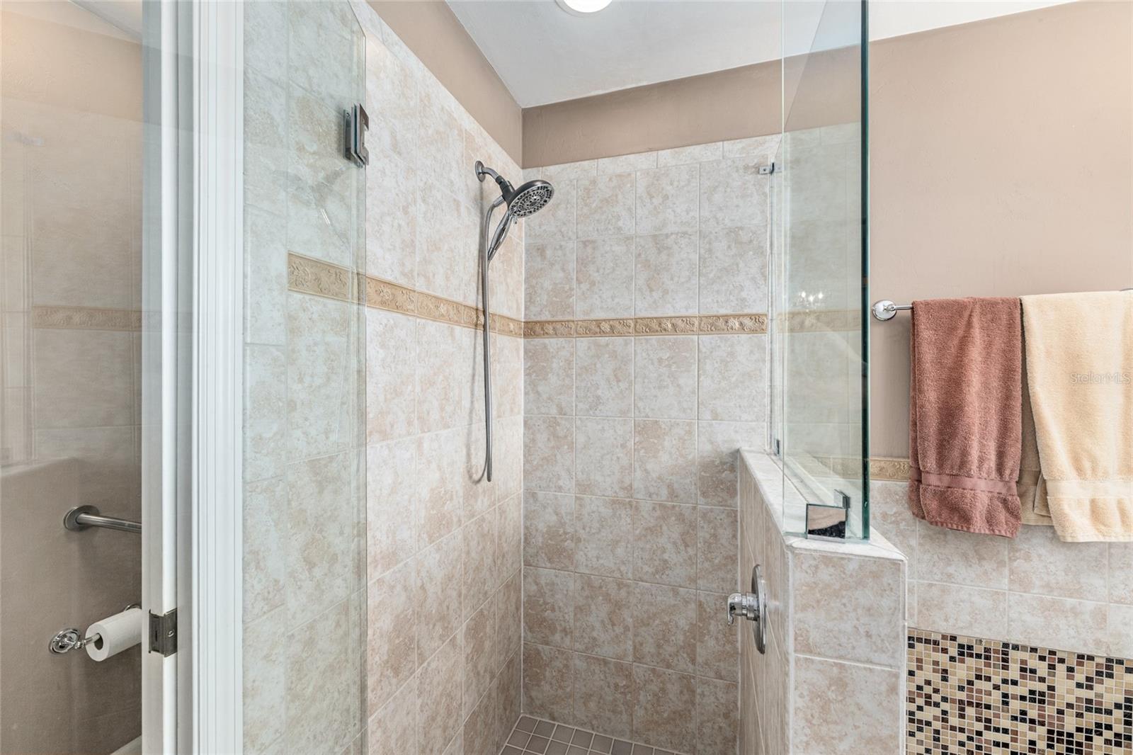 Image 25 of 46 For 8420 92nd Lane