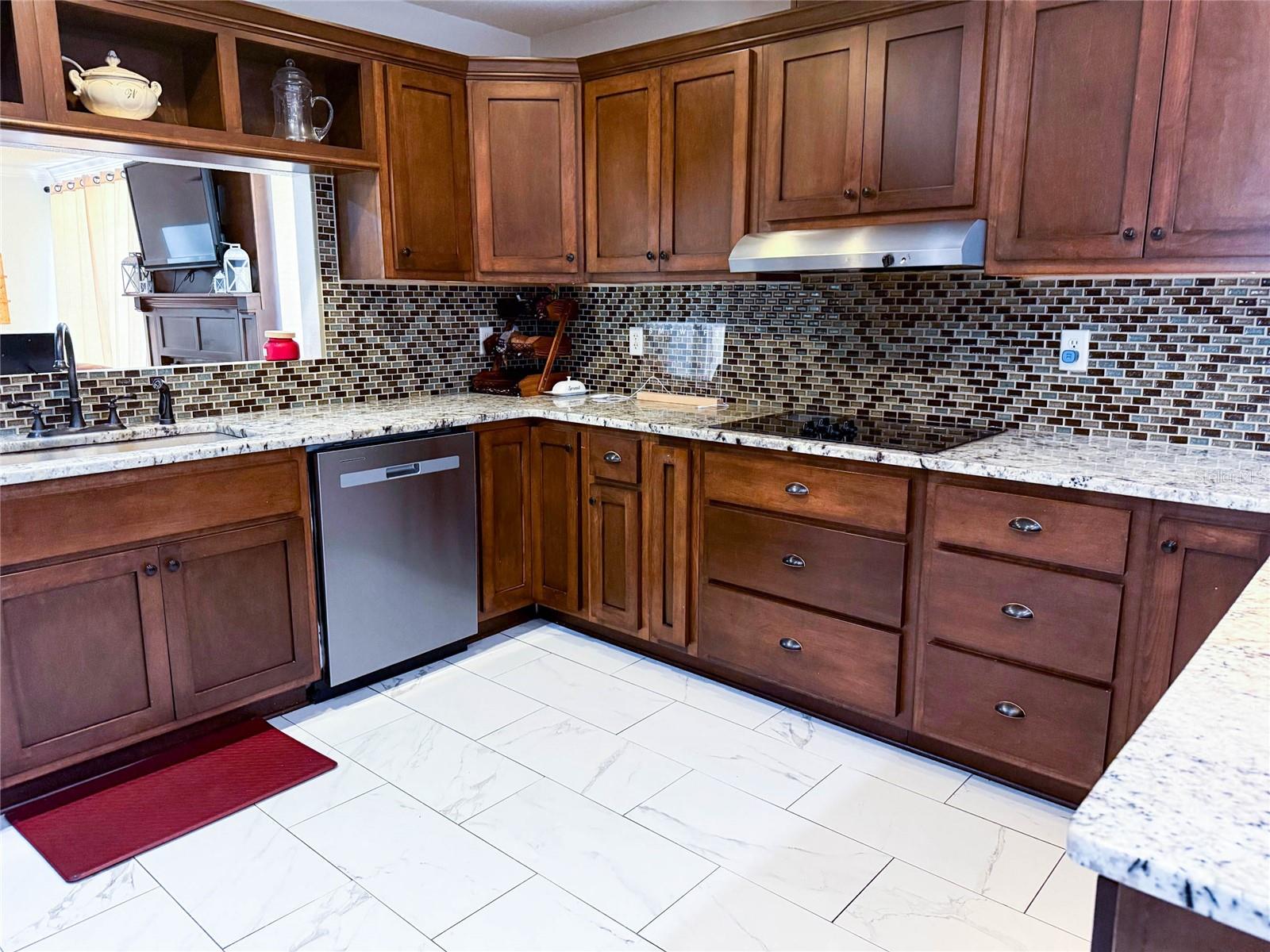 Image 5 of 44 For 15809 15th Place