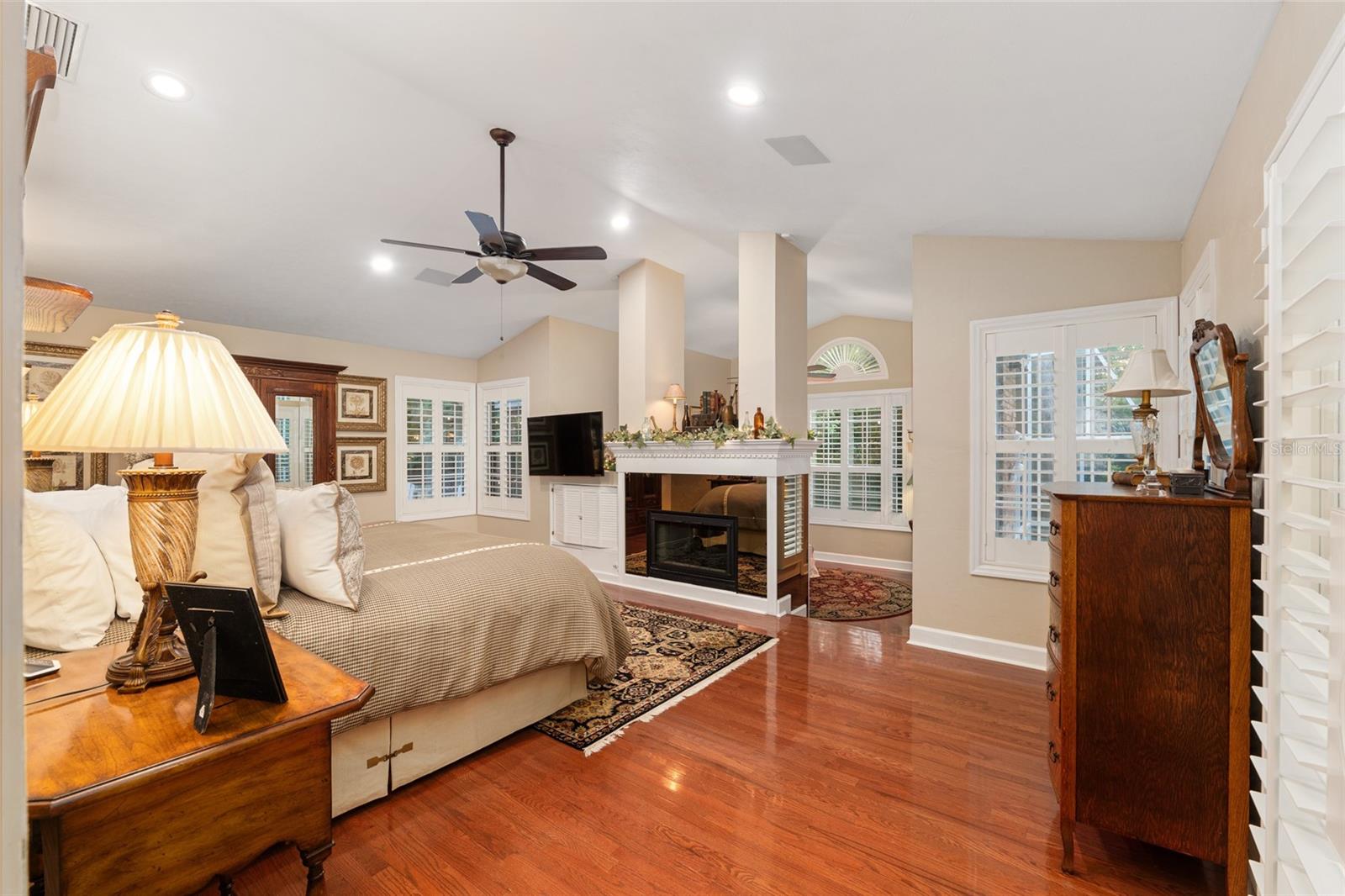 Image 21 of 95 For 2512 58th Boulevard