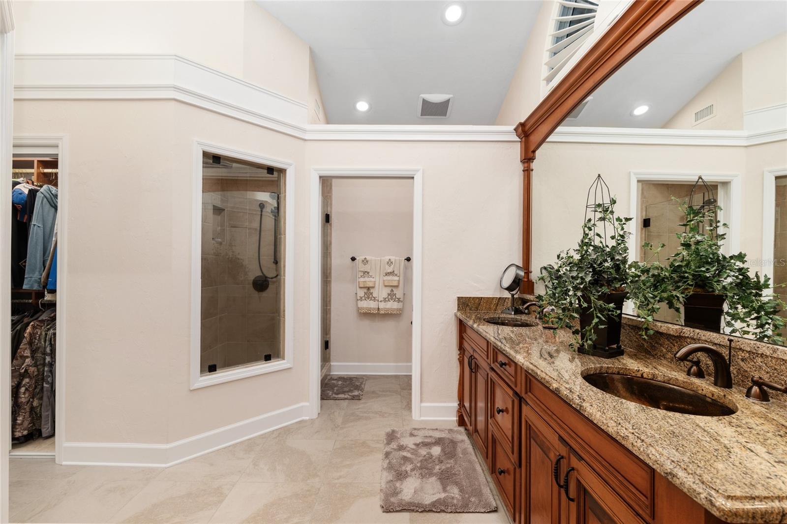 Image 26 of 95 For 2512 58th Boulevard