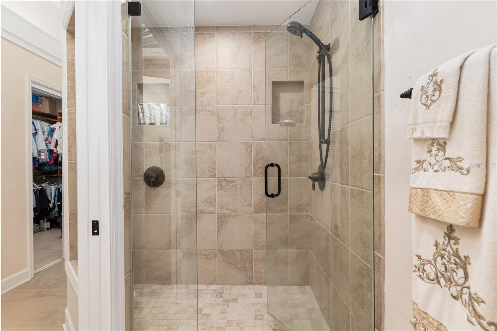 Image 27 of 95 For 2512 58th Boulevard