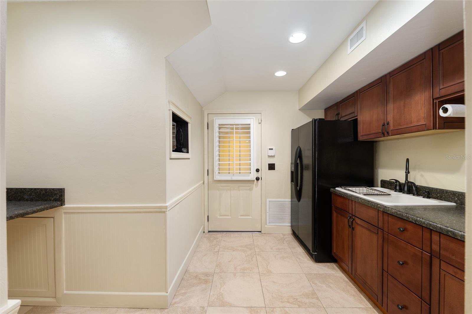 Image 59 of 95 For 2512 58th Boulevard