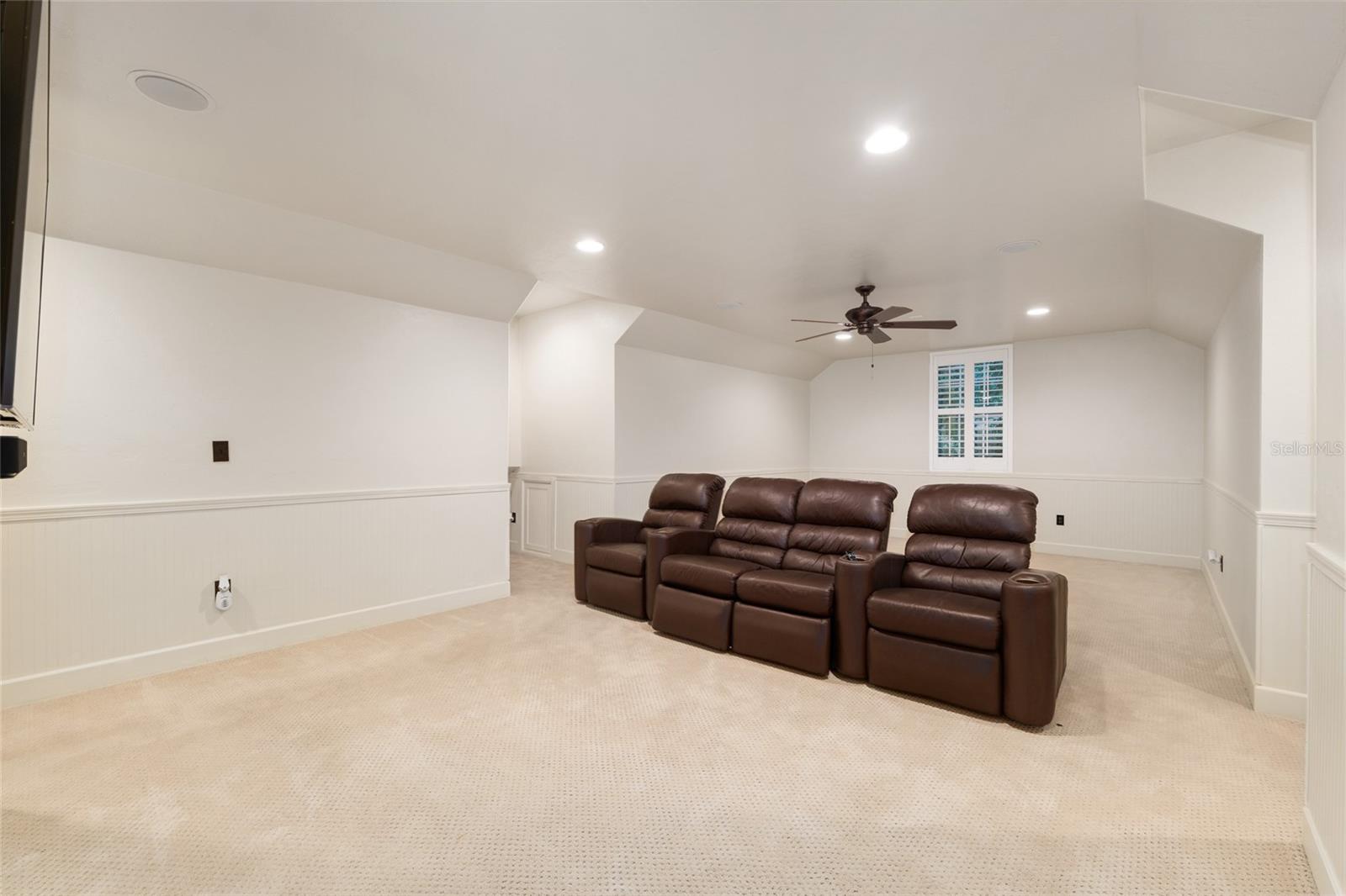 Image 61 of 95 For 2512 58th Boulevard