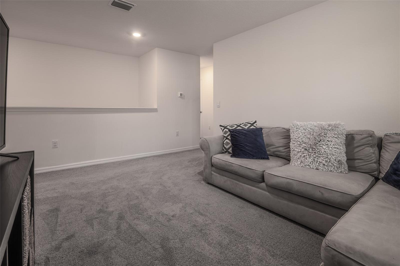 Image 29 of 57 For 24382 8th Place