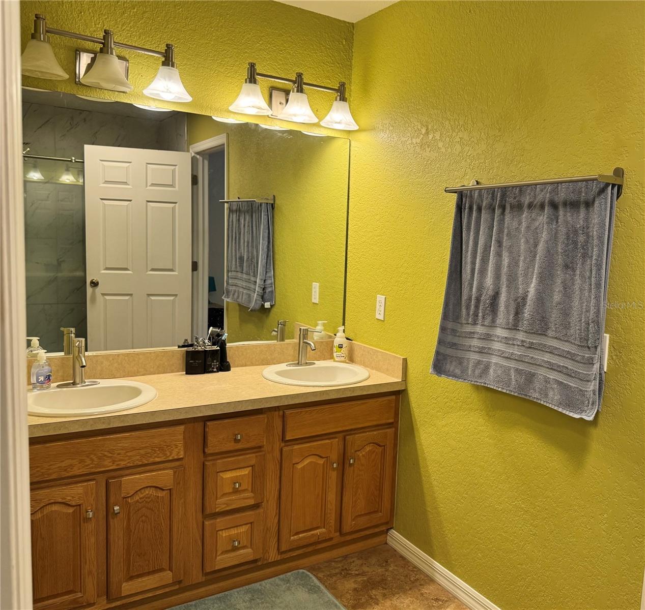 Image 10 of 15 For 5722 85th Street