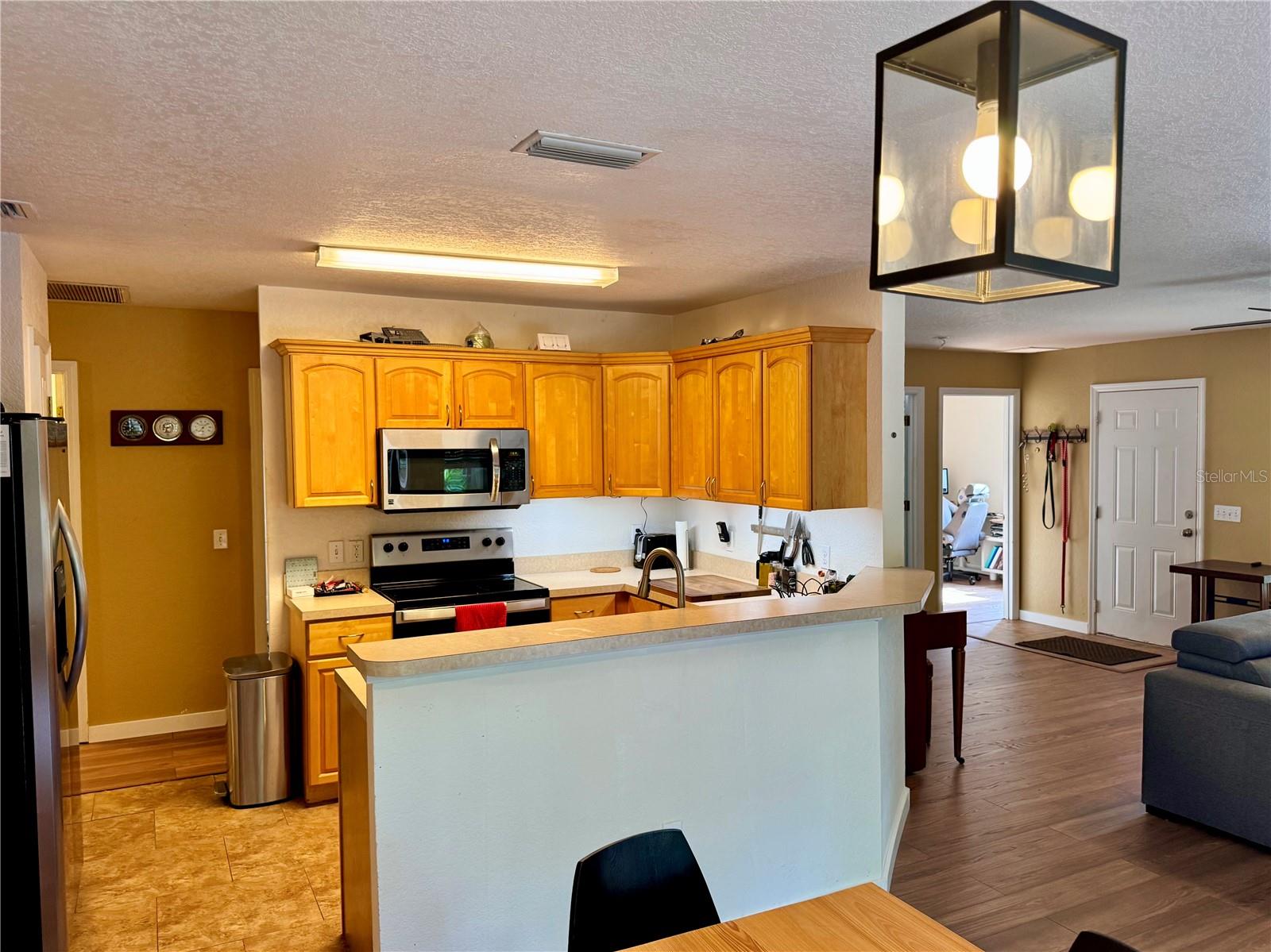 Image 6 of 15 For 5722 85th Street