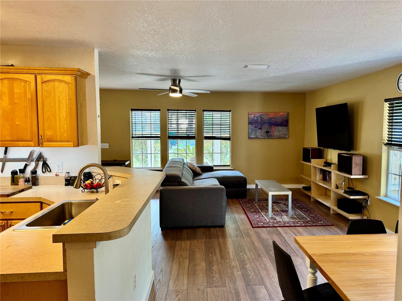 Image 7 of 15 For 5722 85th Street