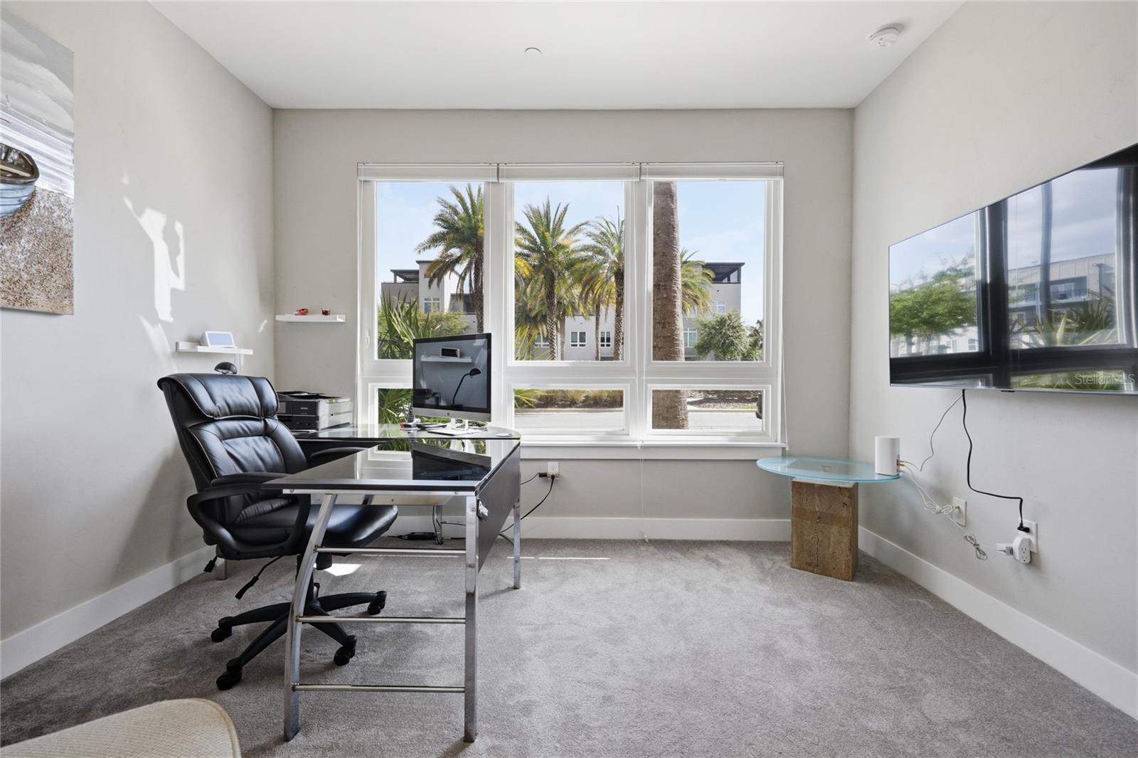 Listing photo id 10 for 5016 34th Place