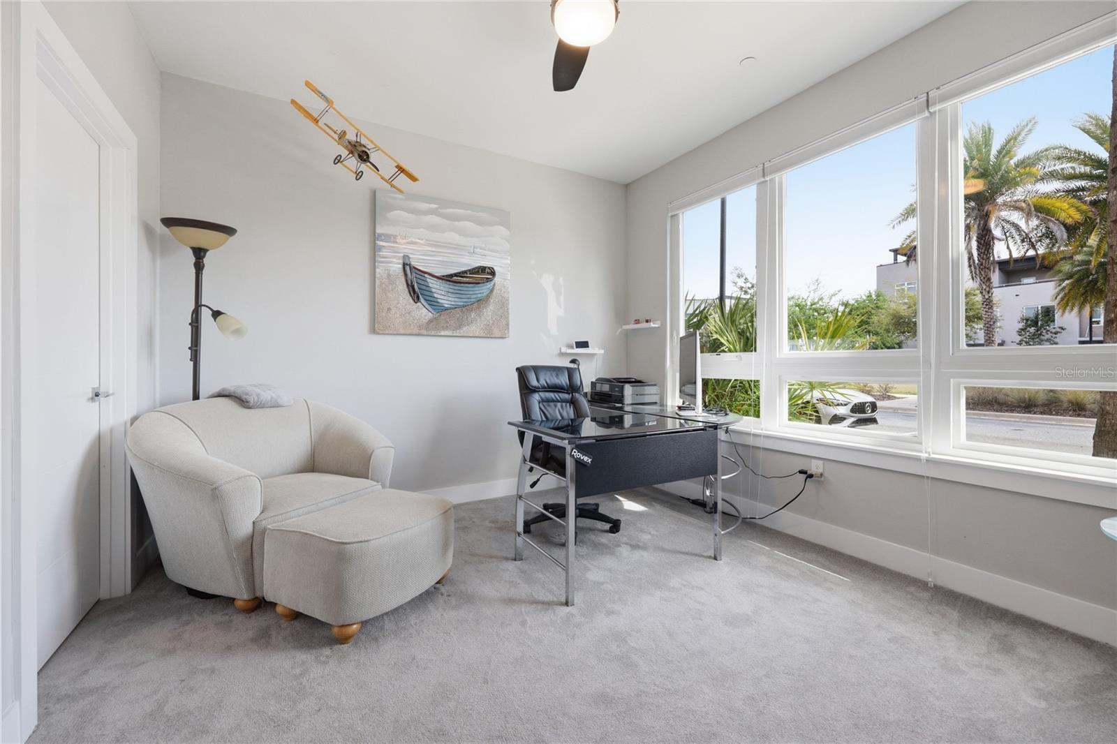 Listing photo id 12 for 5016 34th Place