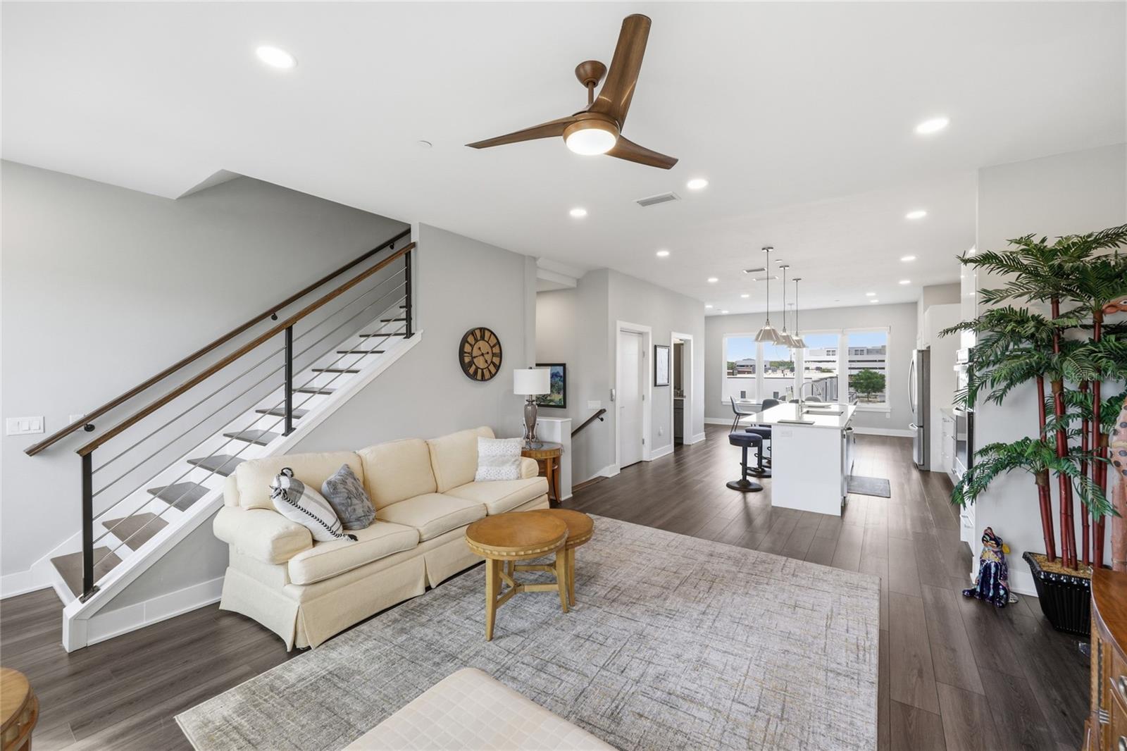 Listing photo id 38 for 5016 34th Place