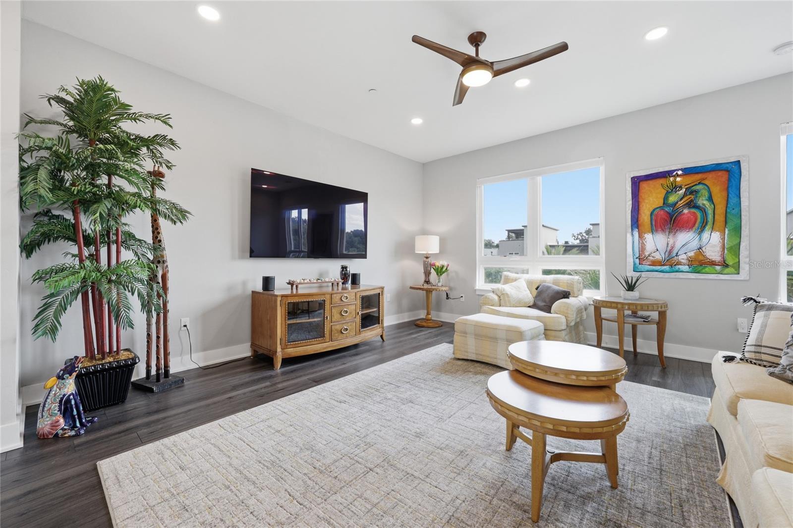 Listing photo id 40 for 5016 34th Place