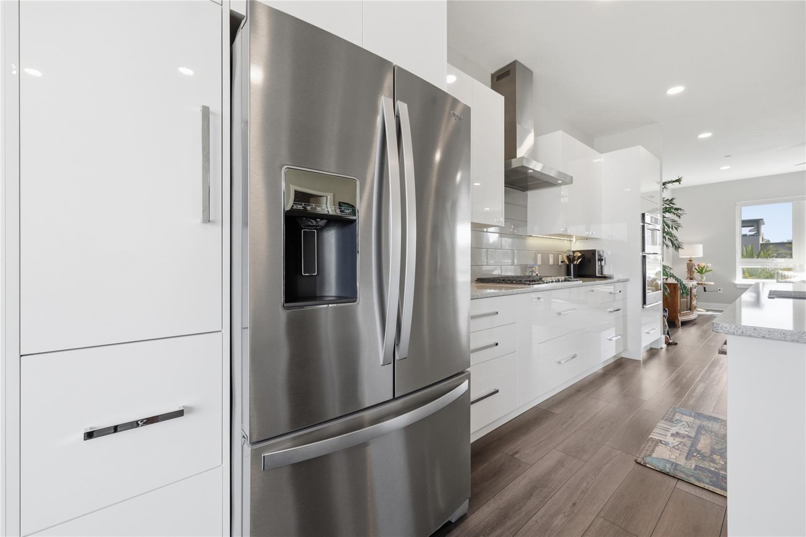 Listing photo id 44 for 5016 34th Place