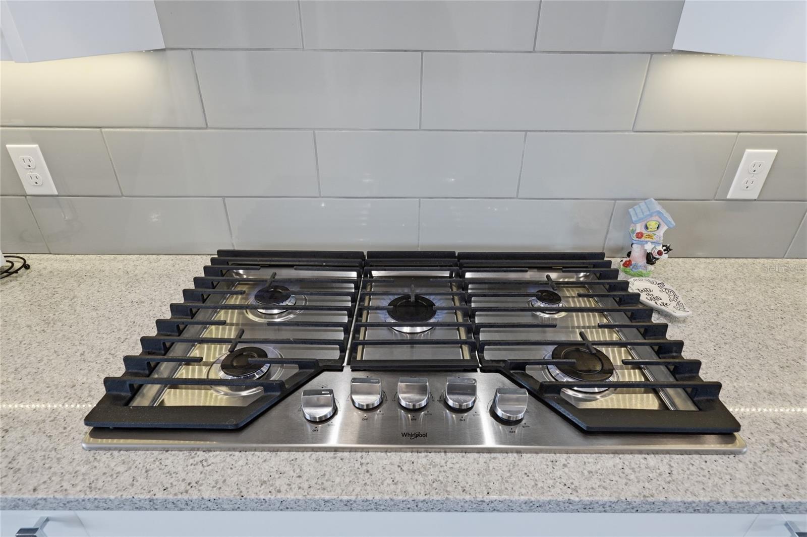 Listing photo id 45 for 5016 34th Place