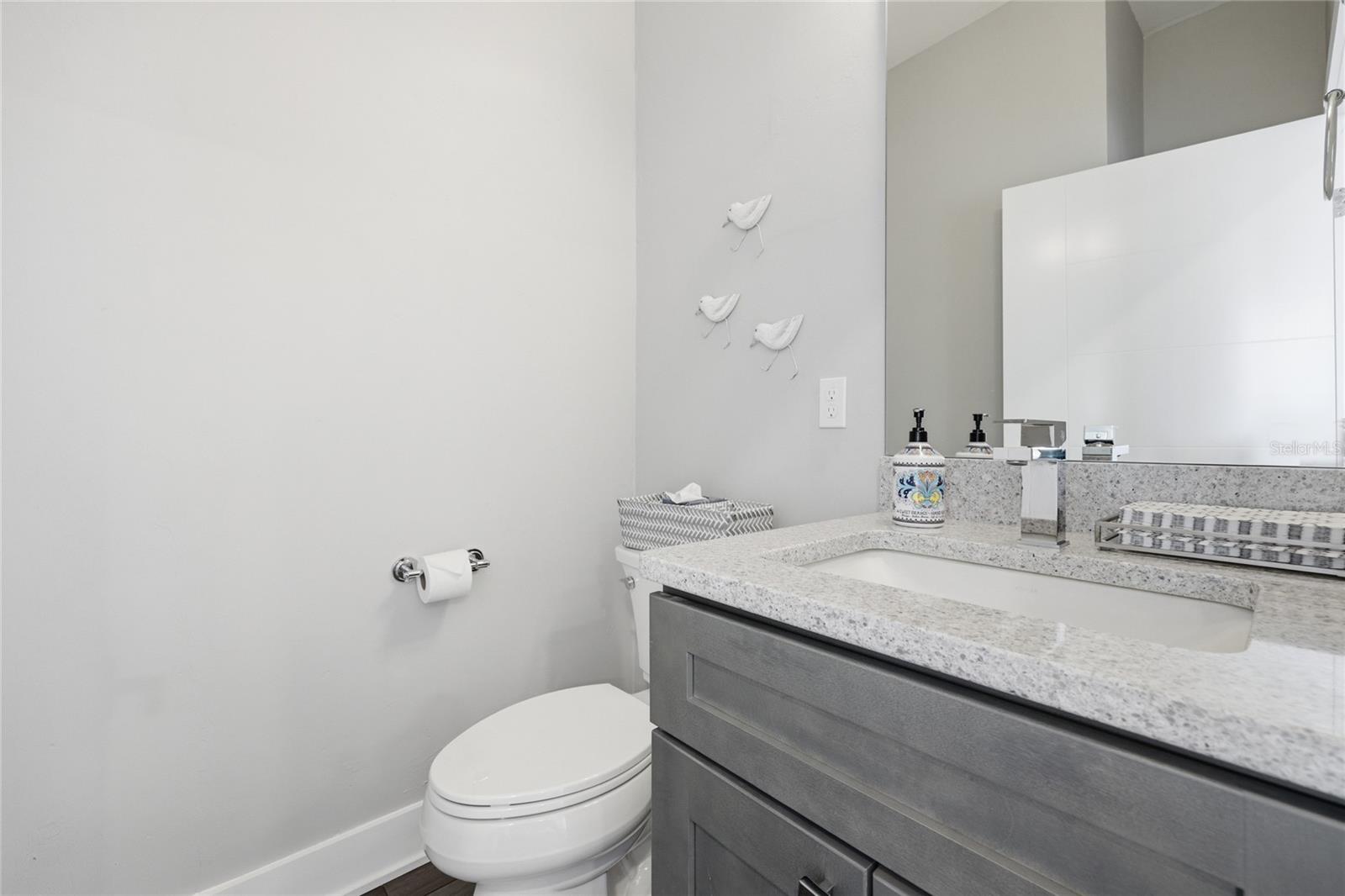 Listing photo id 49 for 5016 34th Place