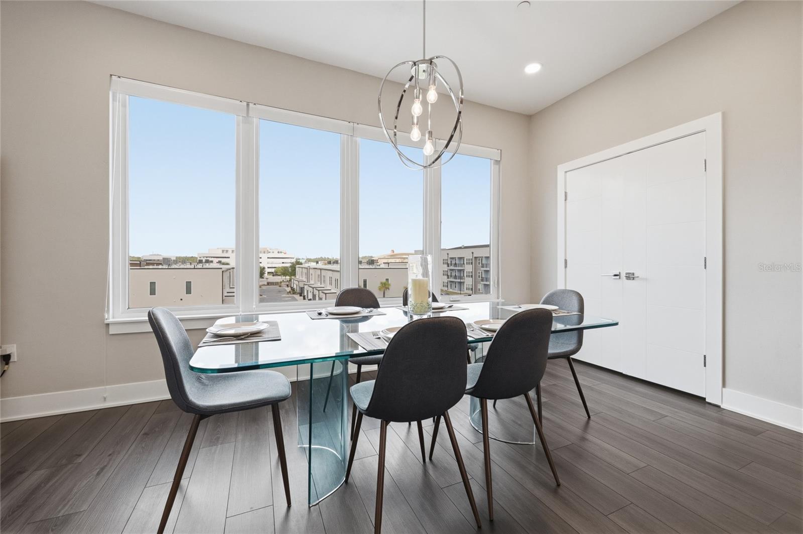 Listing photo id 53 for 5016 34th Place