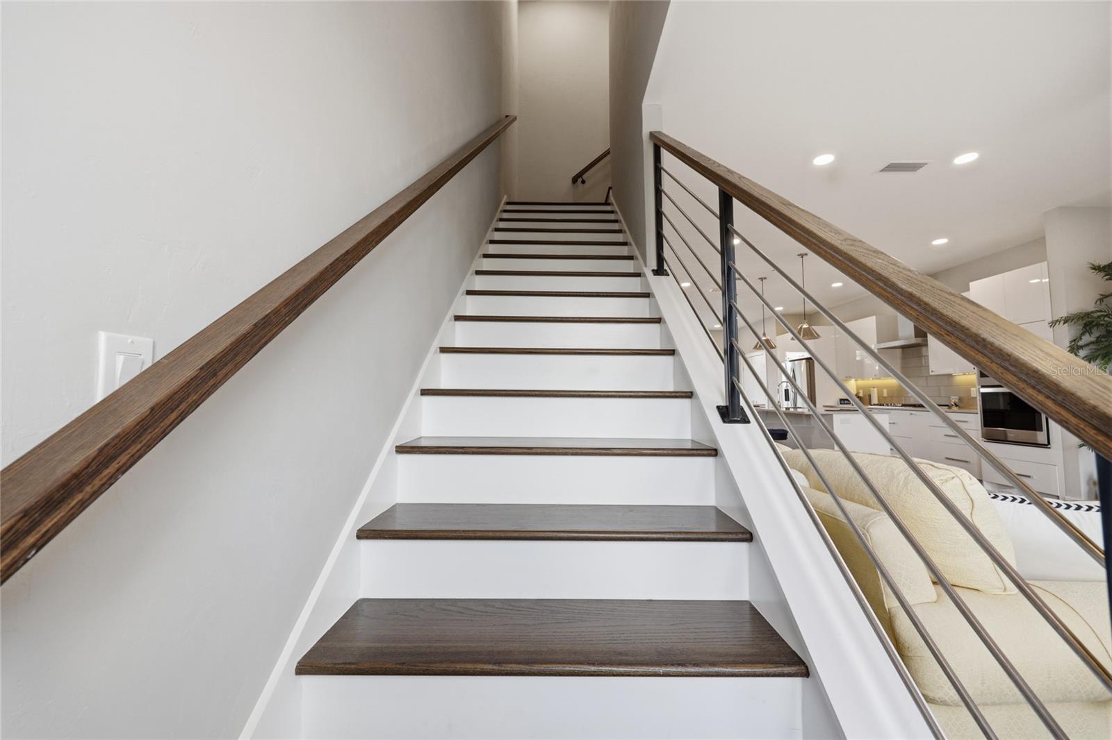 Listing photo id 56 for 5016 34th Place