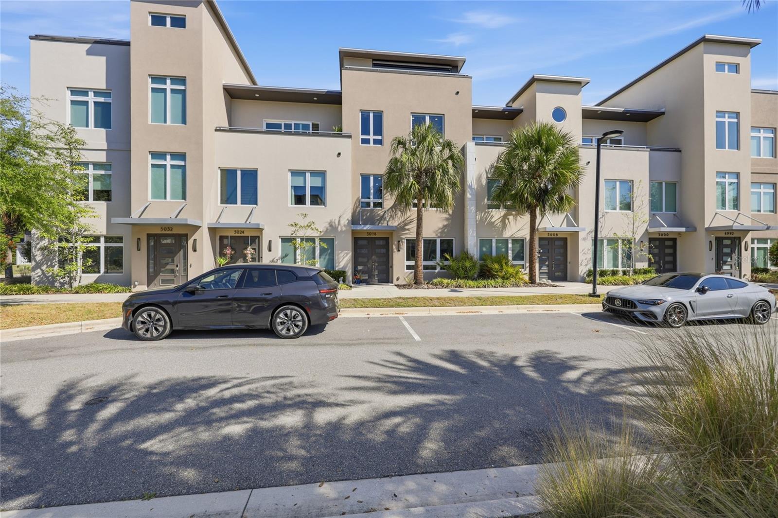 Listing photo id 4 for 5016 34th Place