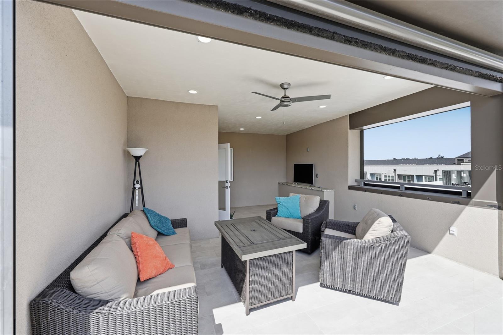 Listing photo id 58 for 5016 34th Place