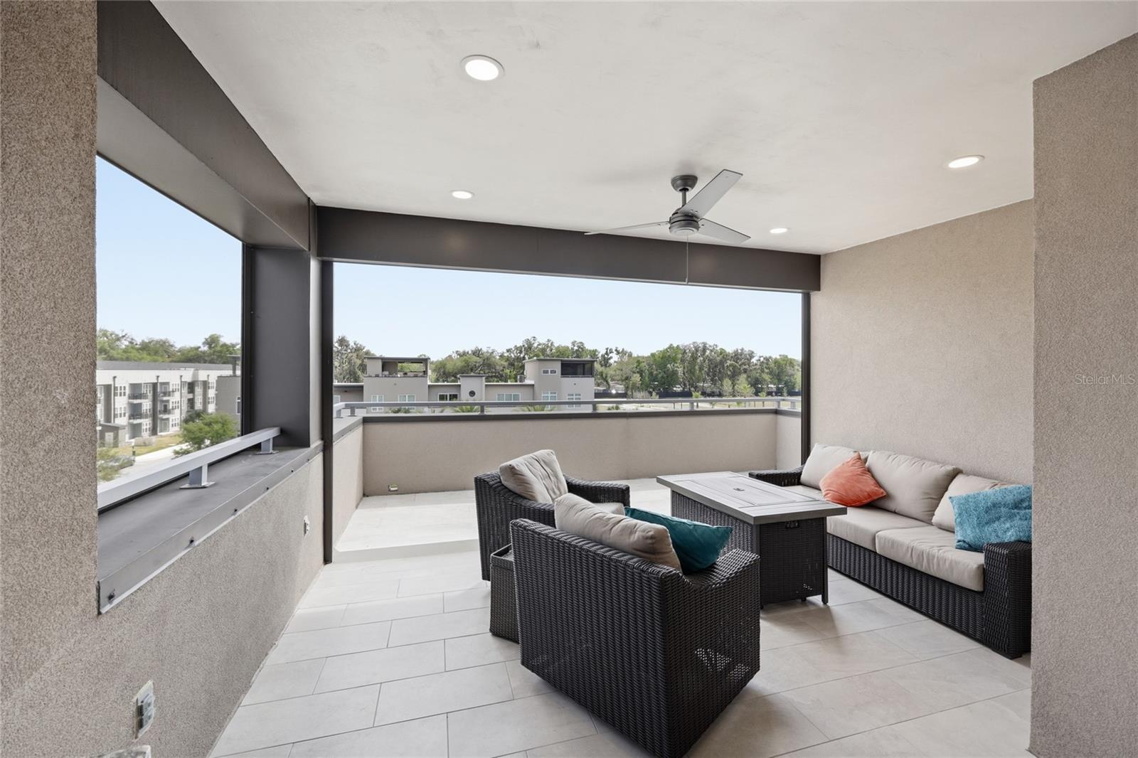 Listing photo id 59 for 5016 34th Place