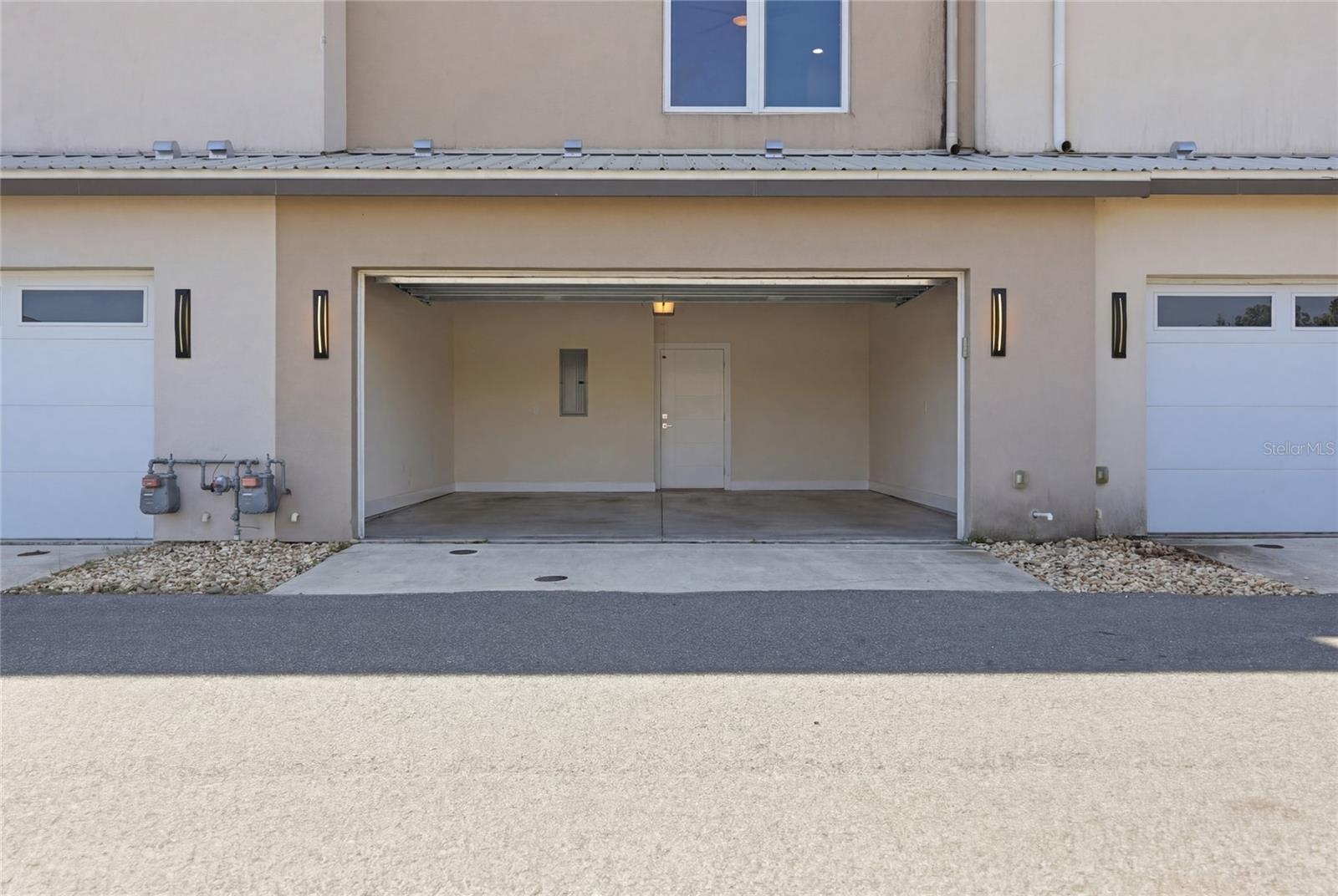 Listing photo id 65 for 5016 34th Place