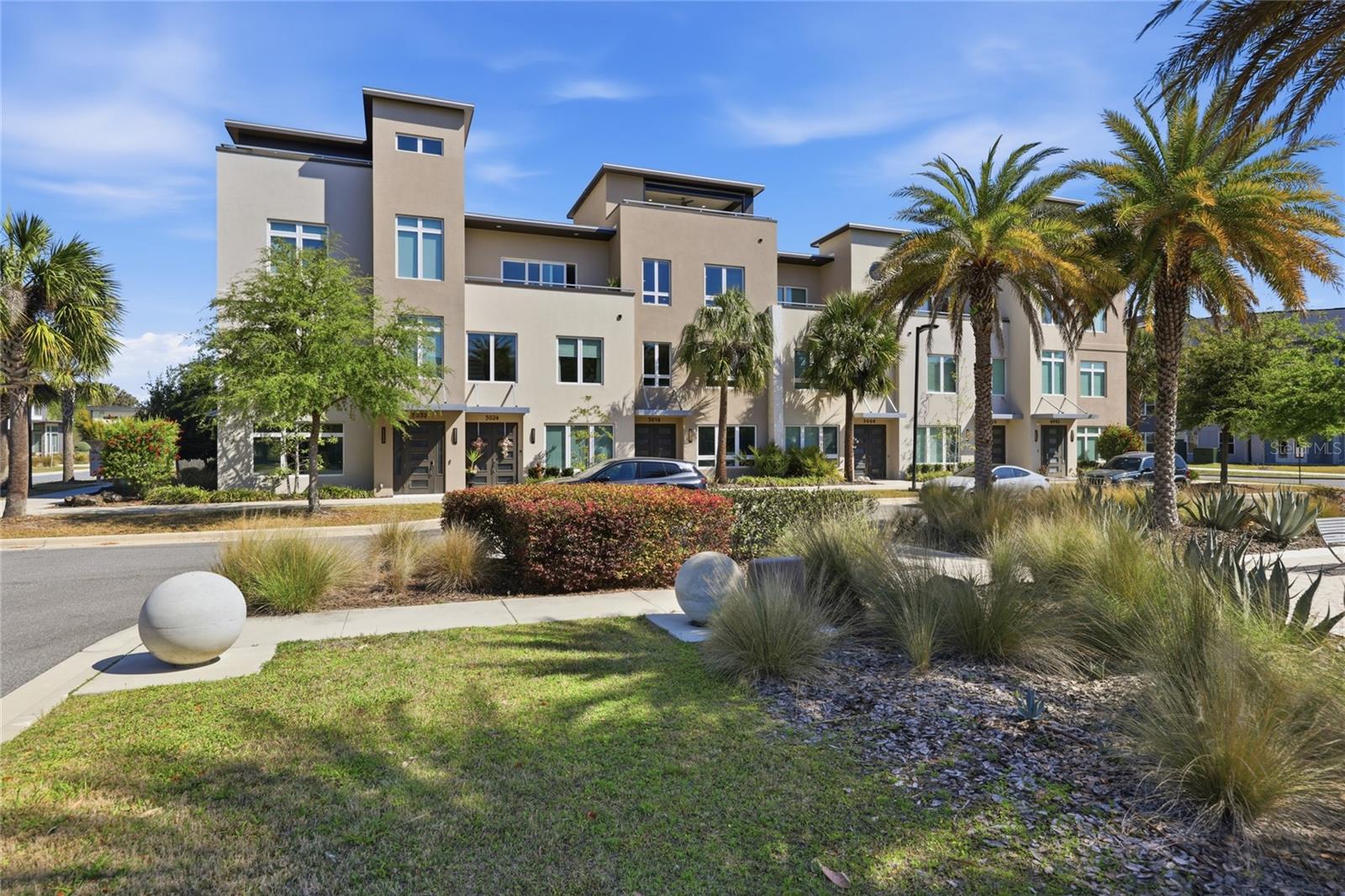 Listing photo id 7 for 5016 34th Place