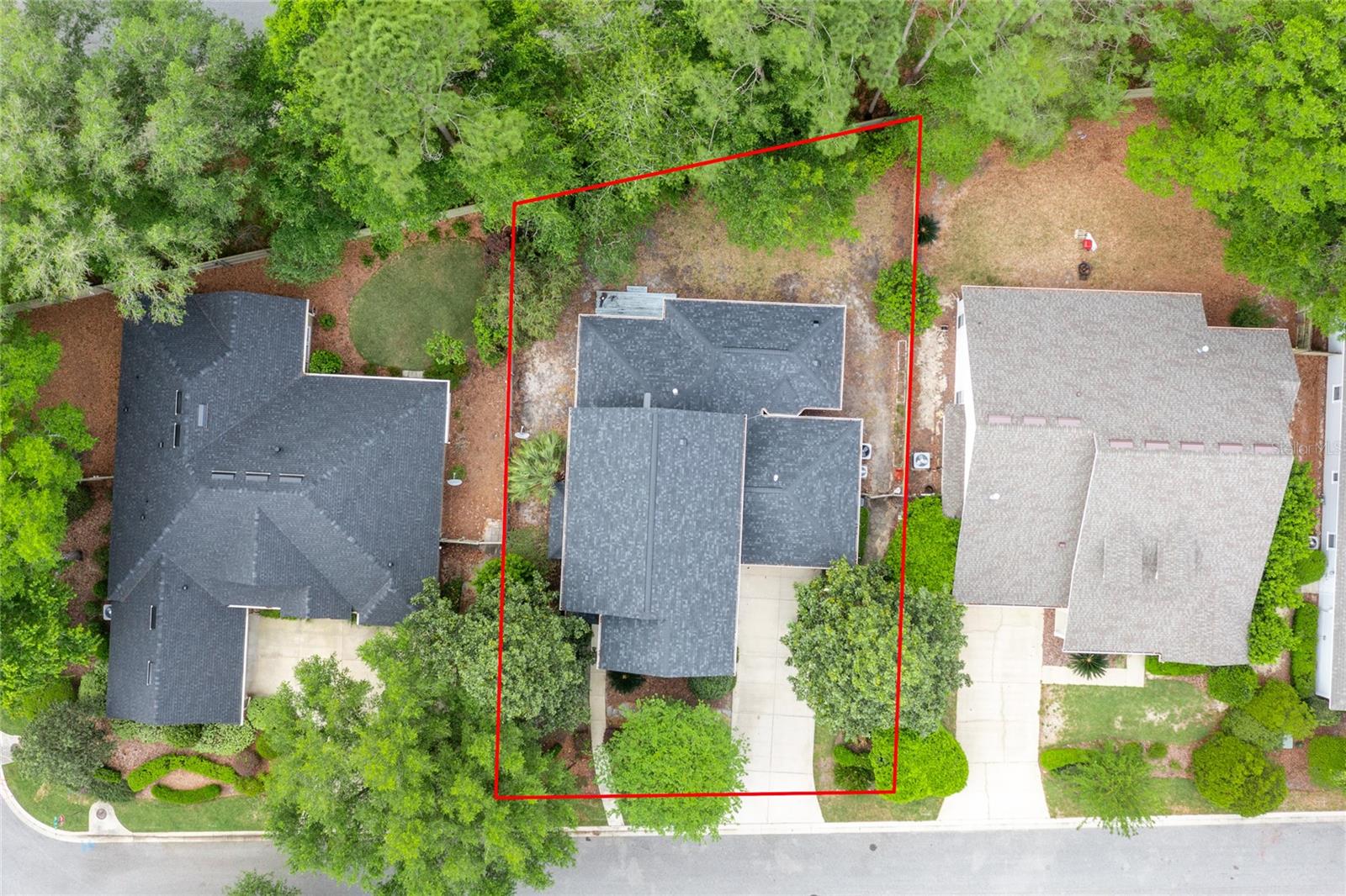 Image 2 of 79 For 9255 29 Avenue