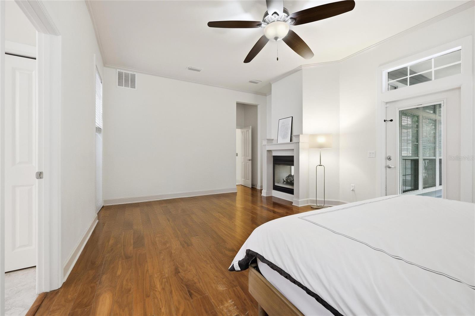 Image 27 of 79 For 9255 29 Avenue