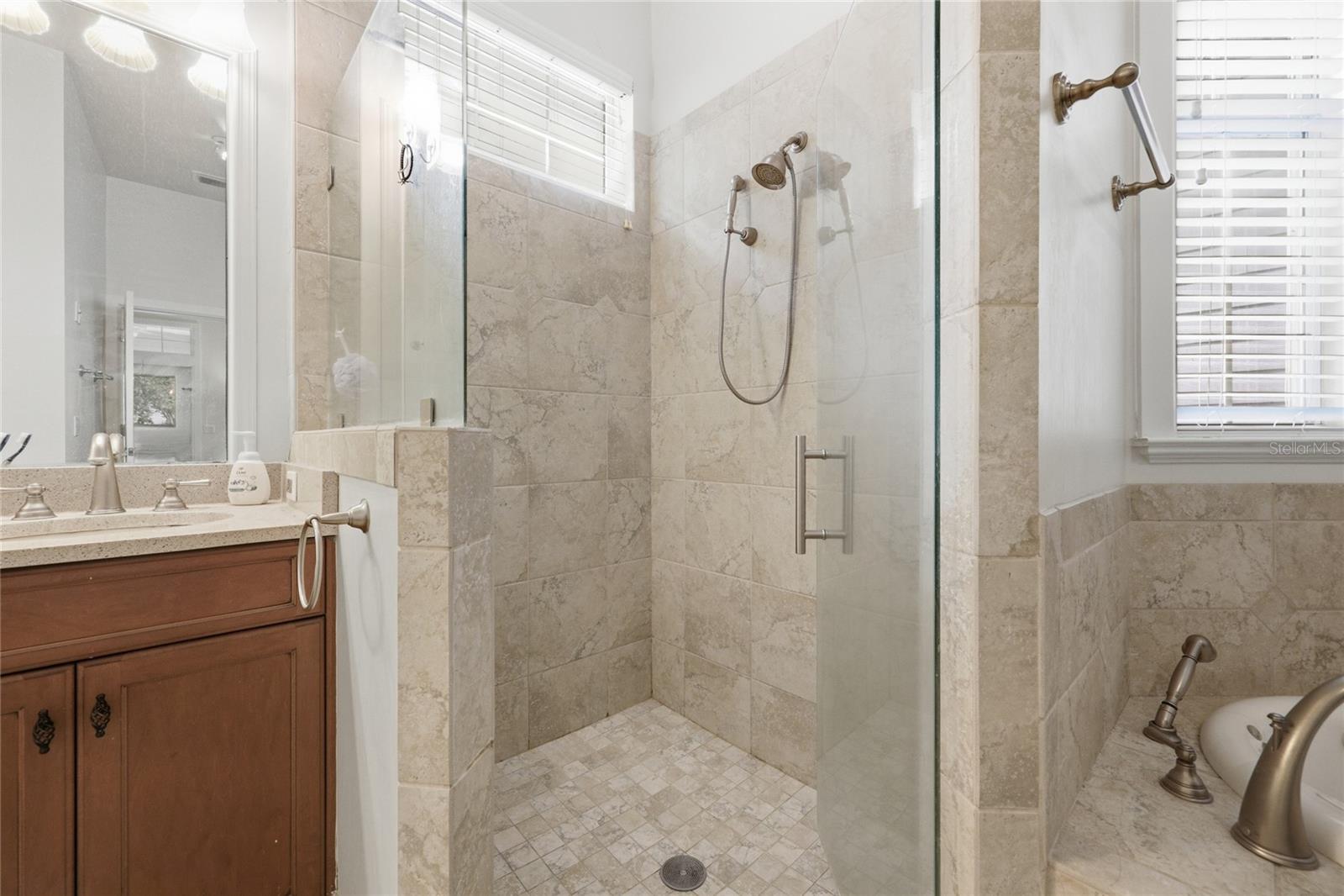 Image 33 of 79 For 9255 29 Avenue