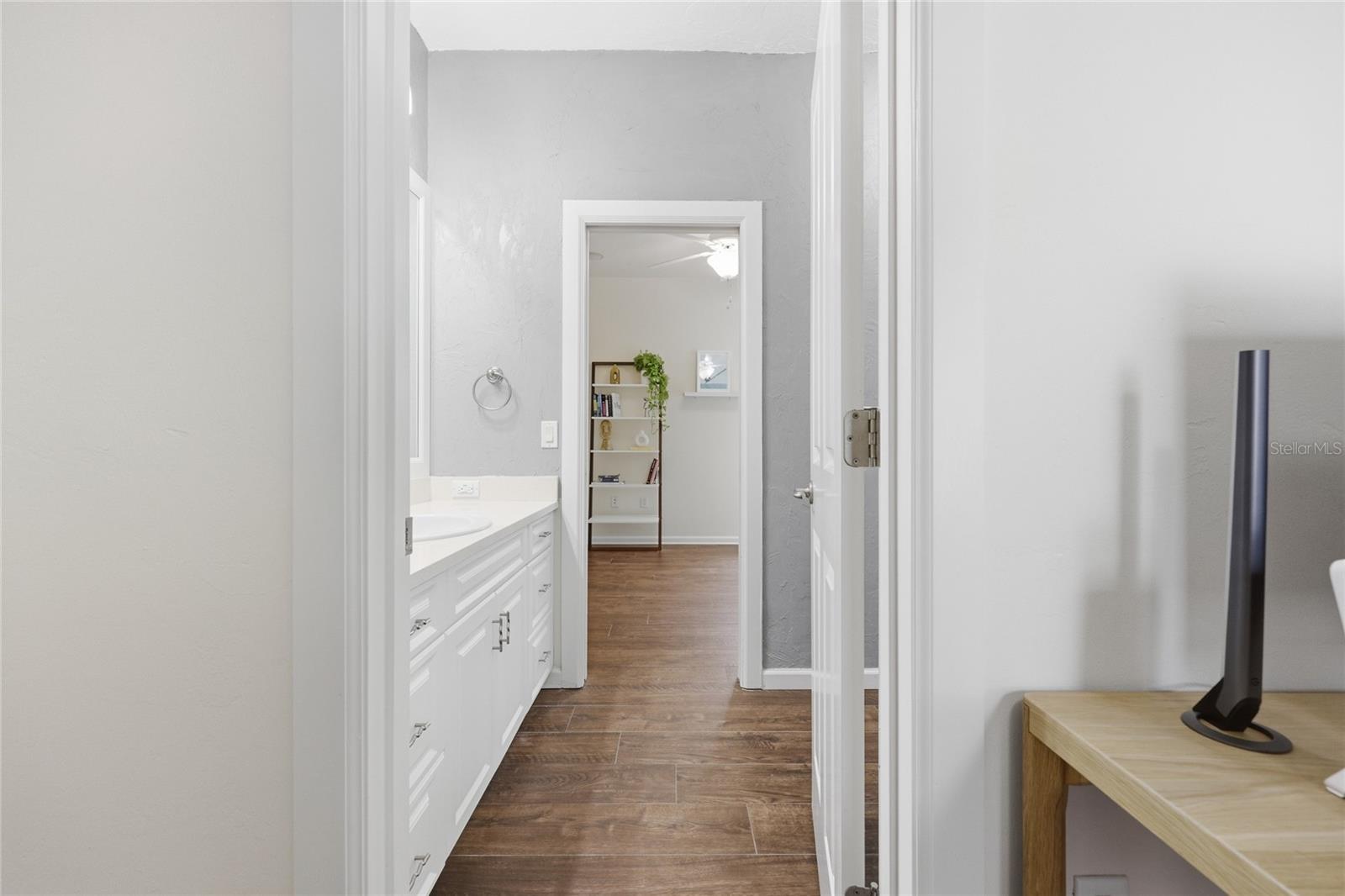 Image 42 of 79 For 9255 29 Avenue